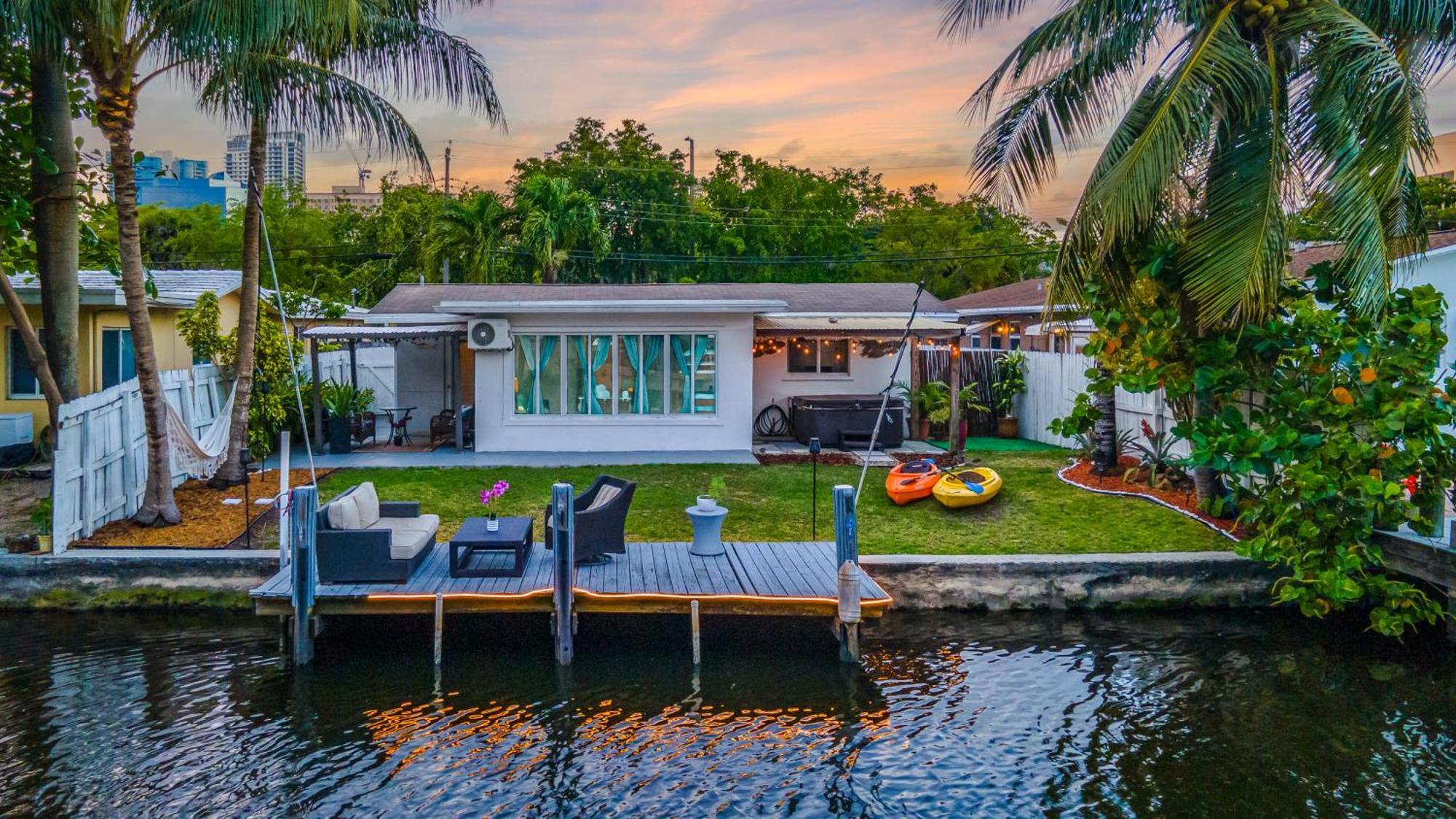 Riverwalk Villa I Private Dock & Hot Tub Форт Лодърдейл Екстериор снимка